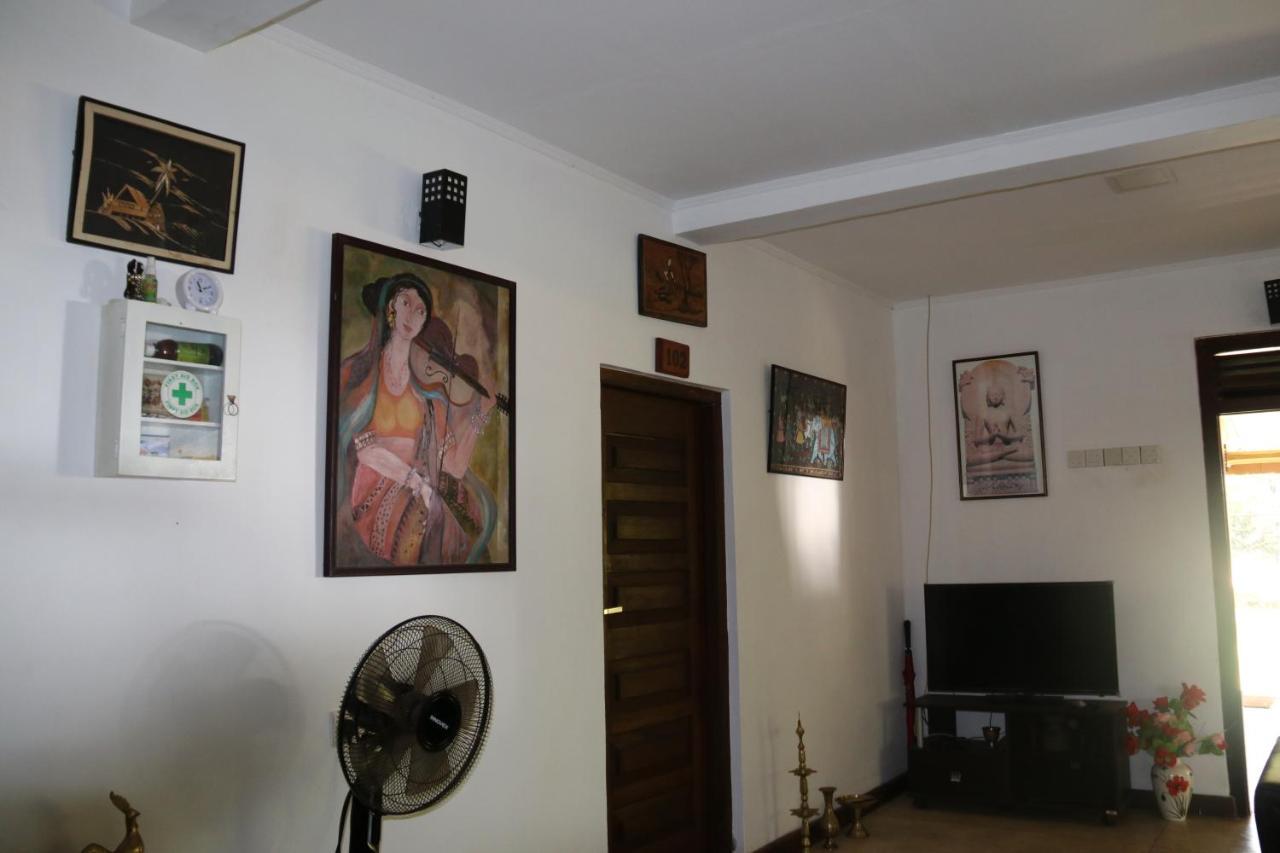 Thal Sewana Home Stay Sigirija Zewnętrze zdjęcie